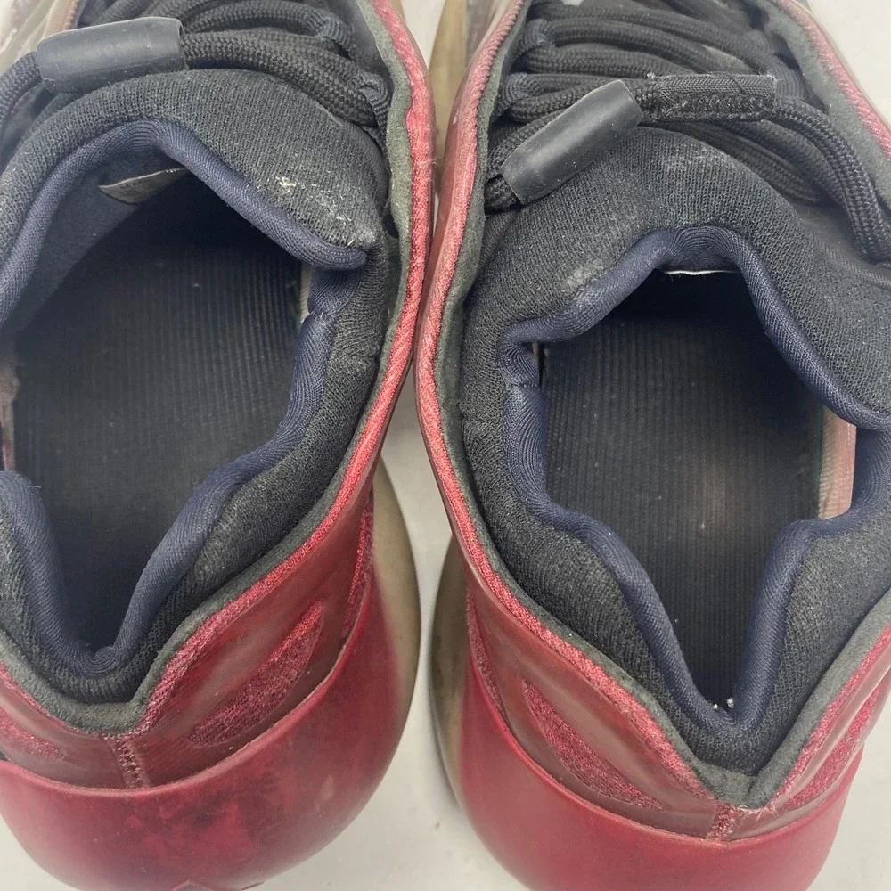 Adidas Yeezy 700 V3 Fade Carbon Red Grey Sneakers GW1814 Mens 11